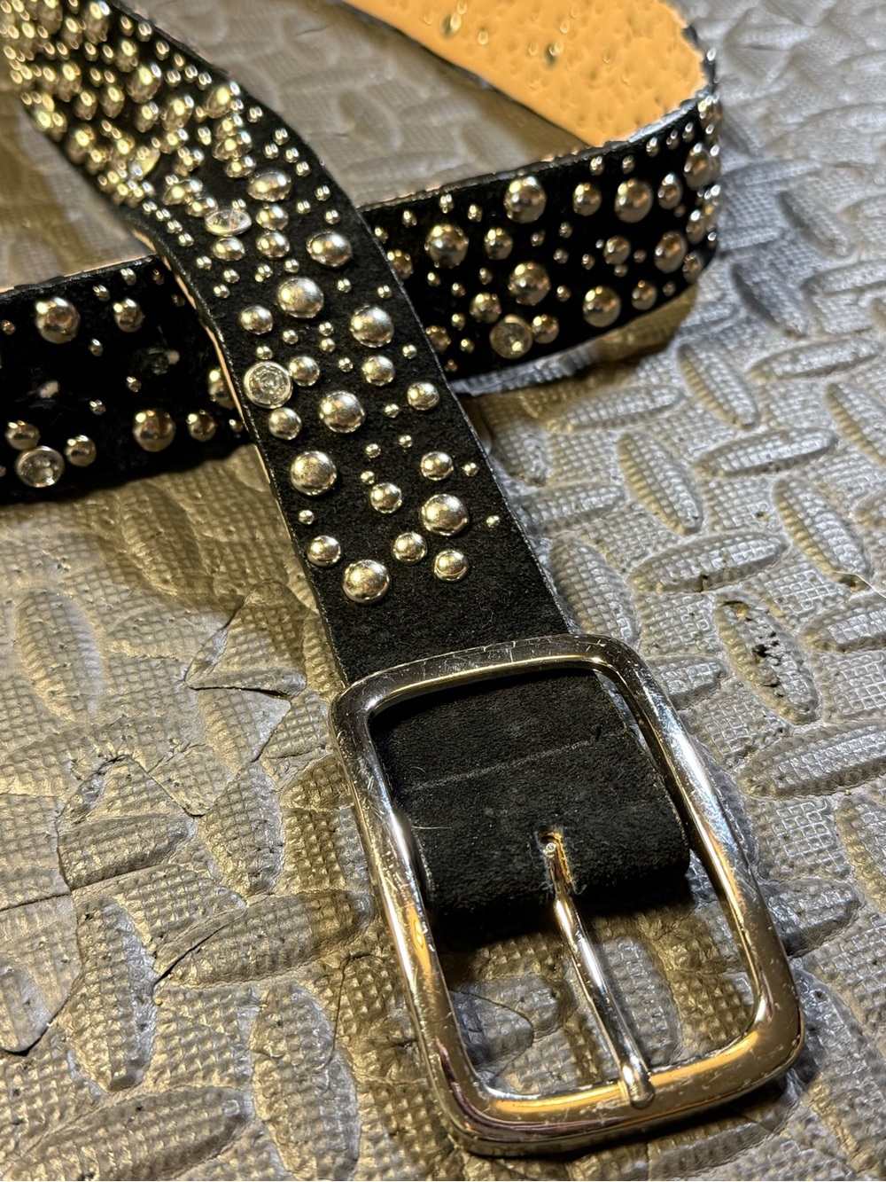 GUESS Y2K Black Leather Studded Rhinestone Western Belt